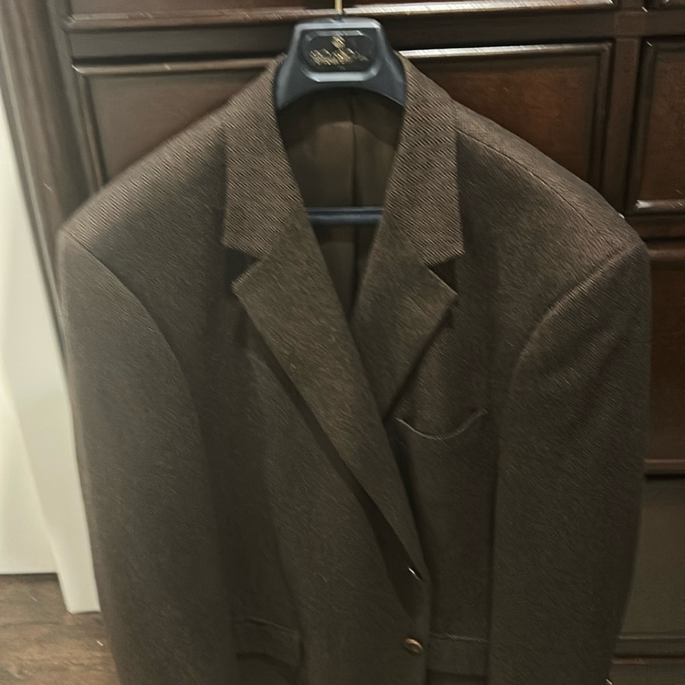 Brooks Brothers Sport coat 48R. Brown Herringbone. Excellent condition.